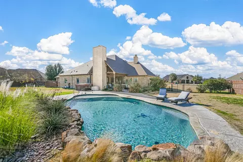 111 Old Base Rd, Aurora, TX 76078