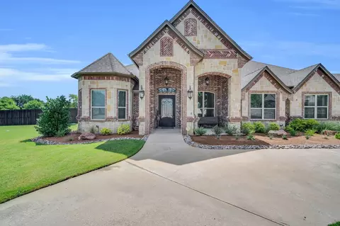 3250 Mccarver Ct, Midlothian, TX 76065