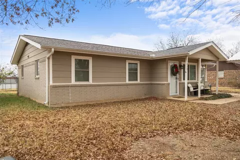 228 Crescent Dr, Early, TX 76802