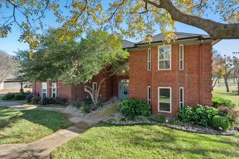 3714 Green Hollow Dr, Grand Prairie, TX 75052