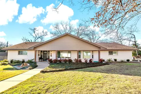 620 Twin Oaks Pl, Paris, TX 75460