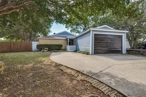 4600 Timber Run Dr, Arlington, TX 76001