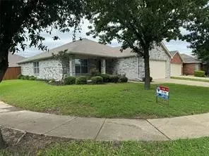 2001 Lake Trail Dr, Heartland, TX 75126