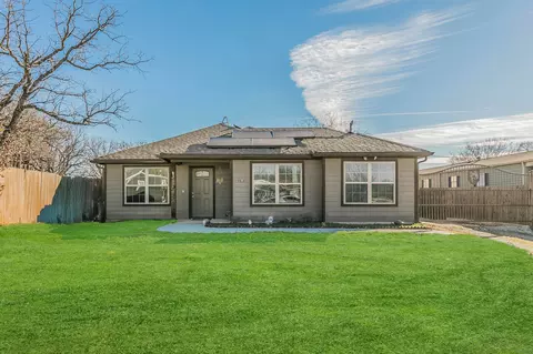 1536 Lark Ct, Pelican Bay, TX 76020