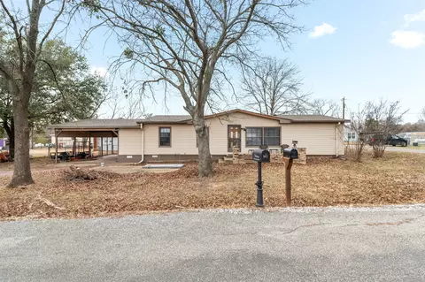 353 Choctaw Dr, Gordonville, TX 76245