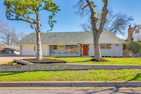 5609 Wharton Dr, Fort Worth, TX 76133