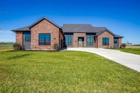 510 Rocky Dr, Waxahachie, TX 75167