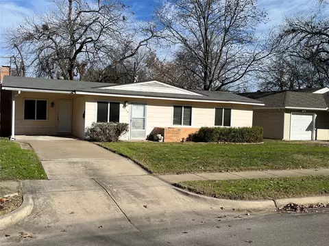 5716 Fursman Ave, Fort Worth, TX 76114