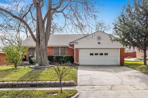 8968 Rockledge Dr, Dallas, TX 75217