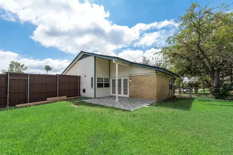 4602 Oakwood Dr, Garland, TX 75043