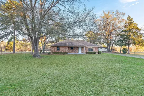 1968 Walnut St, Springhill, LA 71075