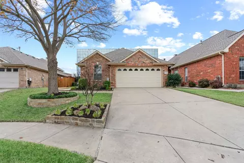 4020 Granite Dr, Bedford, TX 76021