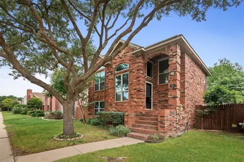 220 Leisure Ln, Coppell, TX 75019