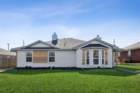 842 Potomac Dr, Lancaster, TX 75134