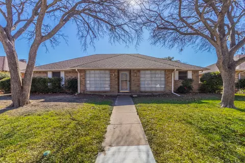 1910 Westminster Dr, Carrollton, TX 75007