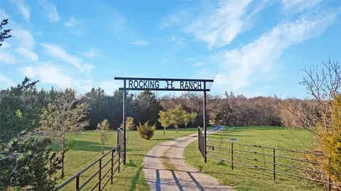 251 Lazy S Ranch Rd, Gunter, TX 75058