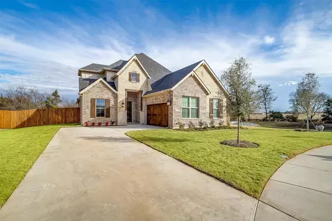 4826 Nomad Dr, Midlothian, TX 76065