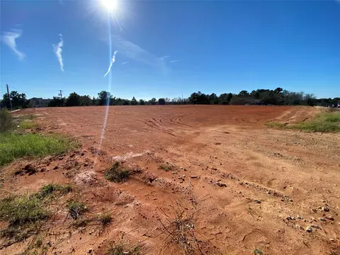 2256 Blue Mountain Blvd, Tyler, TX 75703