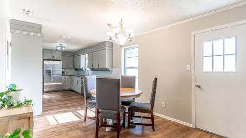 405 E 8th St, Tolar, TX 76476 photo 11