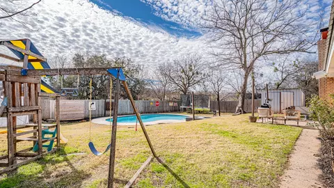 405 E 8th St, Tolar, TX 76476 photo 31