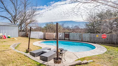 405 E 8th St, Tolar, TX 76476 photo 33