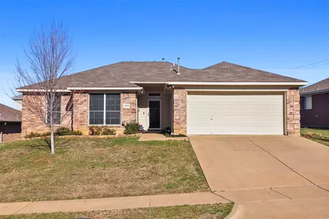 4803 Bayberry Dr, Arlington, TX 76017