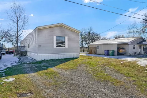 502 Depot St, Whitesboro, TX 76273