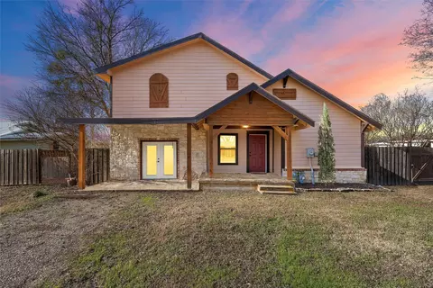 306 S College St, Itasca, TX 76055