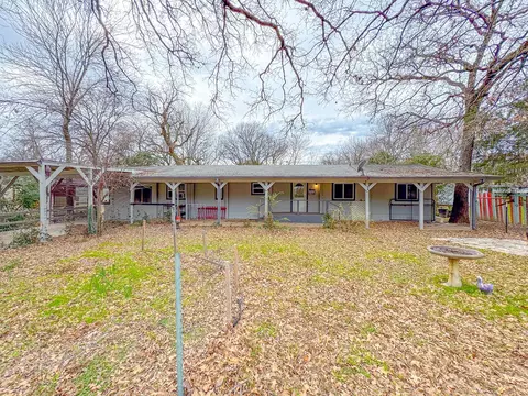 377 Brandywine Ave, Streetman, TX 75859