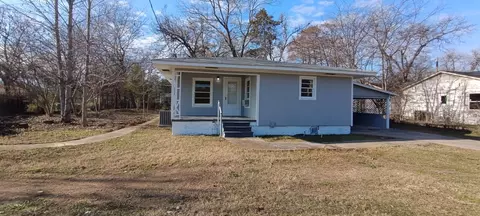 311 N West St, Atlanta, TX 75551