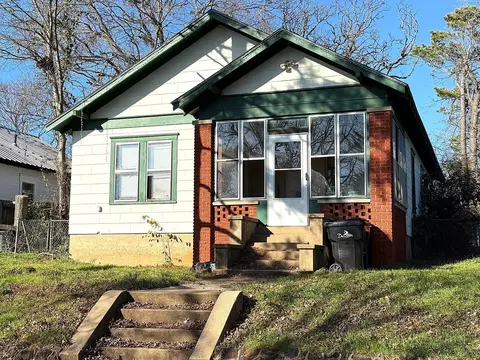 1417 W Main St, Denison, TX 75020