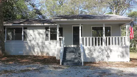708 Ellington St, Atlanta, TX 75551