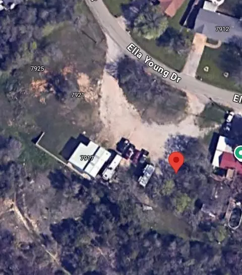 7913 Ella Young Dr, Lakeside, TX 76135