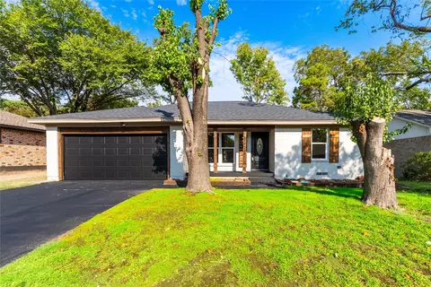 3929 Douglas Dr, Garland, TX 75041