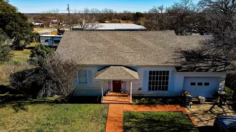 602 S Mulberry St, Eastland, TX 76448