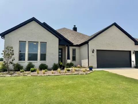 1700 Flint Cir, Van Alstyne, TX 75495