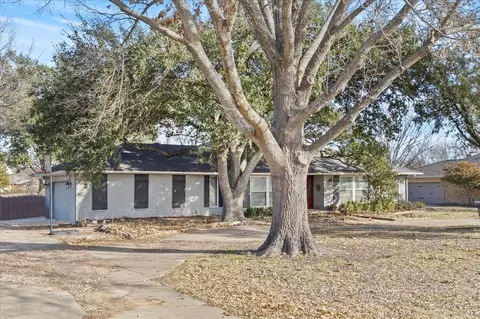 135 Moonlight Dr, Murphy, TX 75094 photo 3