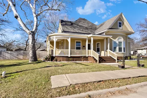 700 SE 7th St, Cooper, TX 75432