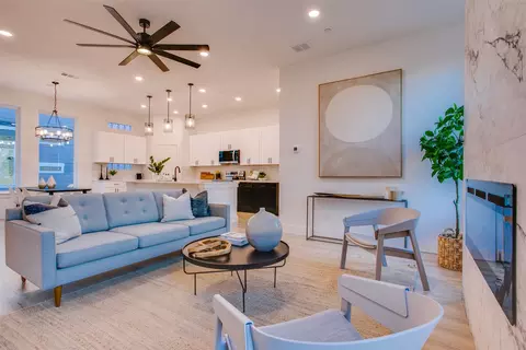 2134 Shea Rd #3, Dallas, TX 75235