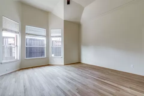3901 Rive Ln, Addison, TX 75001 photo 14