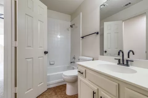 3901 Rive Ln, Addison, TX 75001 photo 23