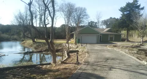 256 Country Club Rd, Whitney, TX 76692
