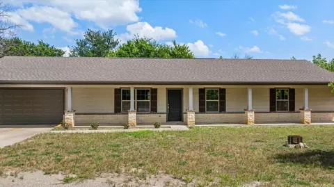 142 Cross Timbers Ct, Weatherford, TX 76085