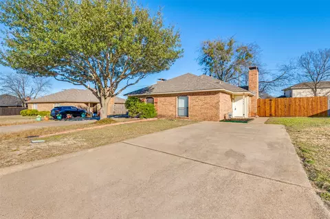 1728 Dynasty Dr, Glenn Heights, TX 75154