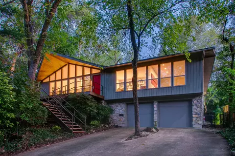 438 W Greenbriar Ln, Dallas, TX 75208