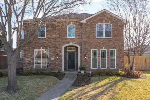 913 Hampstead Dr, Mesquite, TX 75181