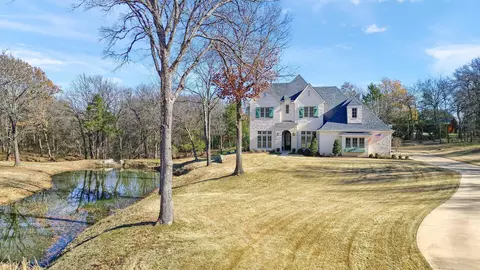 87 Arboretum Cir, Denison, TX 75020