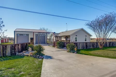 2926 Fm902, Sherman, TX 75090