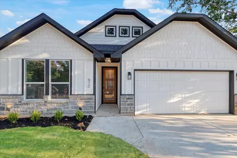 610 Royal St, Cleburne, TX 76031