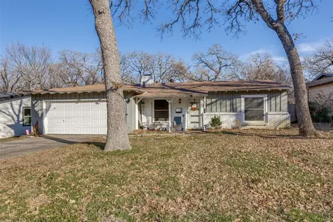 1821 Montclair Dr, Fort Worth, TX 76103